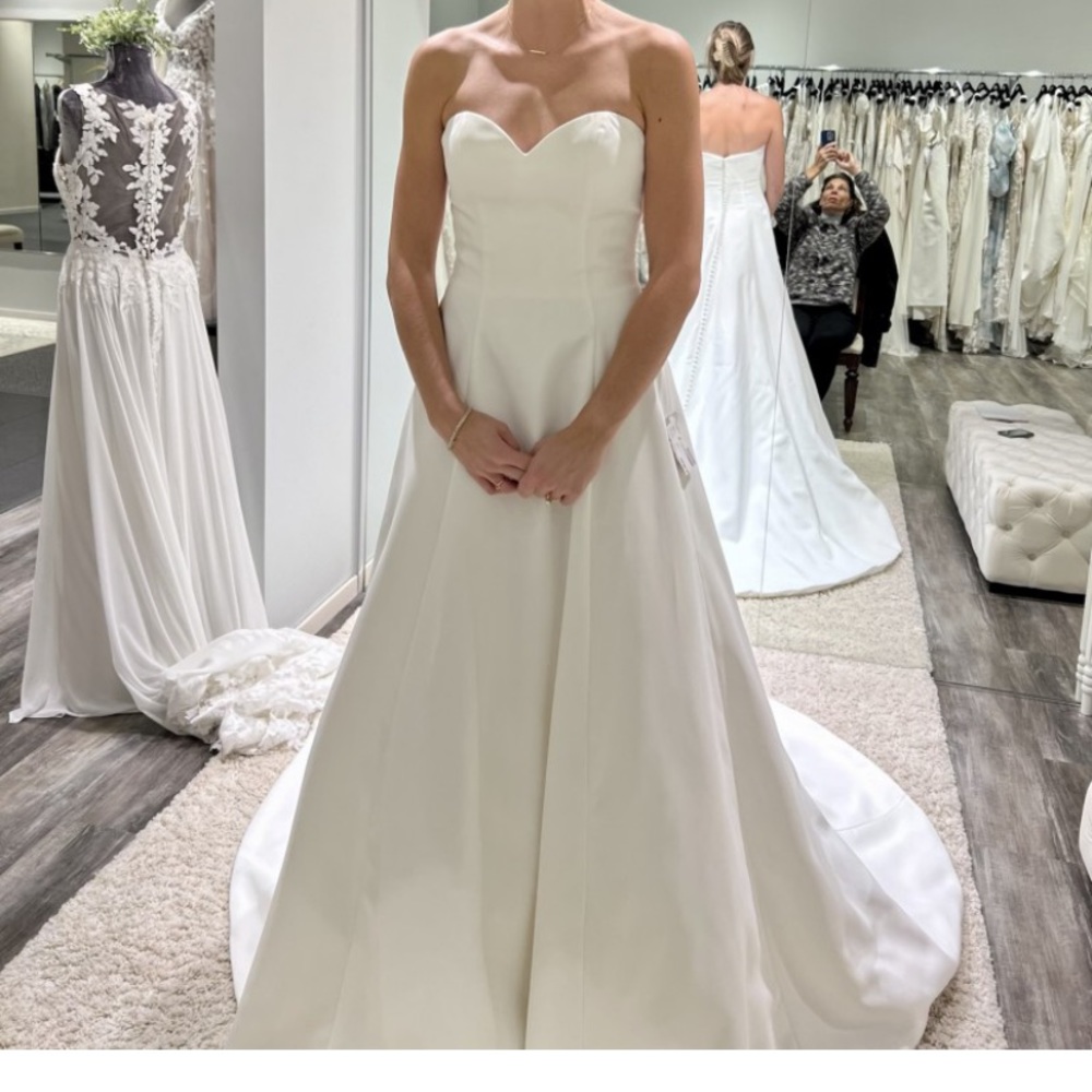 Wedding dress